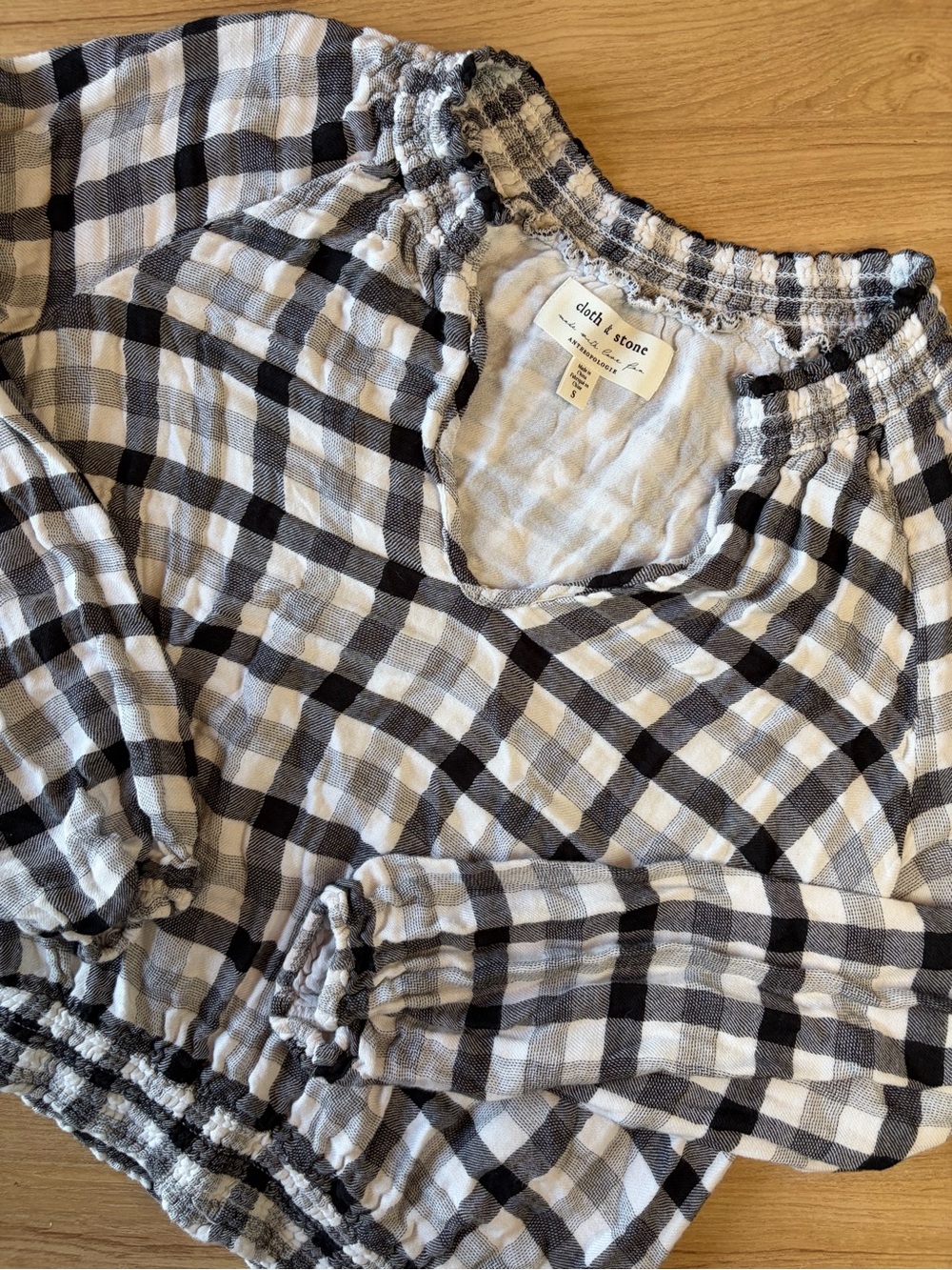 Cloth & Stone Anthropologie Gingham Plaid Smocked Waist V-Neck Blouse Small